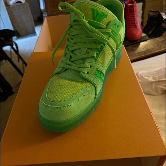 Louis Vuitton LV Trainer Sneaker Green. Size 08.0